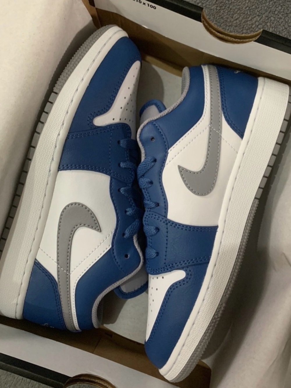 Jordan 1 Low (GS) 6Y
